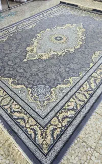 سلام و عرض احترام، فرش 12 متری نو نو 700 شانه نو