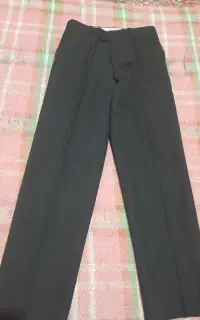 یک عدد شلوار پارچه ای درحد نو سایز مدیوم