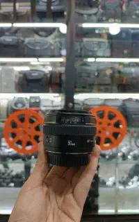 lens canon 50 f 1.4