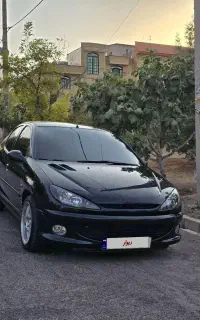 پژو ۲۰۶ اس دی V8 موتور بزرگ (آریان)