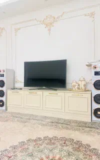 میز تیوی نو امروز خریدم