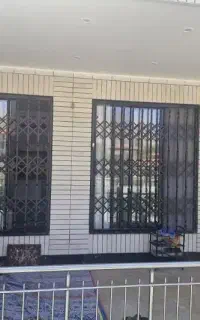 حفاظ آکاردئون ، نرده آهنی مدرن و کلاسیک، شاخ گوزنی