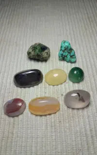 8عددنگین سنگ درجه یک