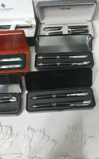 تعدادی خودنویس یوروپن