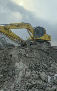 اجاره بیل میکانیکی ۲۲۰باپیکور