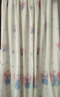 پرده ی دخترانه