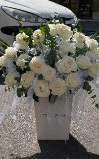 باکس گل خاستگاری ماشین عروس دسته گل عروس