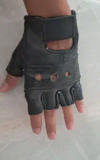 یک عدد دستکش
