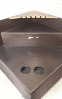 کنار مبلی کنج