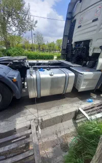 پولیش و احیای رنگ خودرو (سیار درب منزل شما)