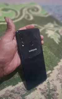 گوشی سامسونگ دارم برای فروش