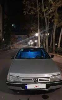 پژو ۴۰۵ نقره‌ای