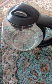 قوری و تقسیم پذیرایی