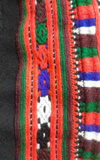 گل صندوقی میدوزم