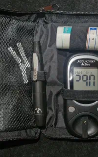 دستگاه تستر قند خون Accu Check