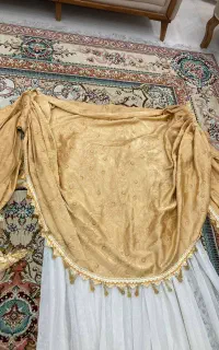 پرده در حد نو به فروش میرسد