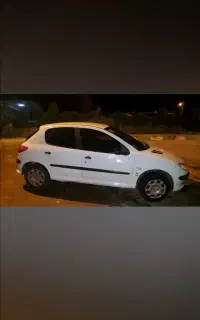 206 تیپ دو مدل 90 کارکرد 266 هزار .قیمت 880 میلیون