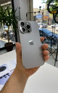 آیفون 16 pro لاکاغذی ۱۰۰ فابریک