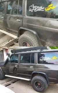 احیای رنگ تخصصی خودرو ( پولش واکس ، سرامیک)