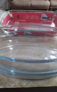 مرغ خوری پیرکس