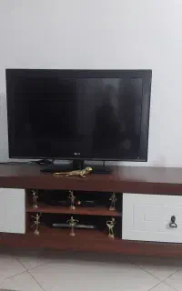 تلویزیون ۳۲ lcd