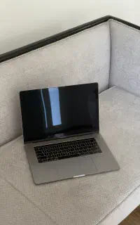 مک بوک پرو ۲۰۱۹