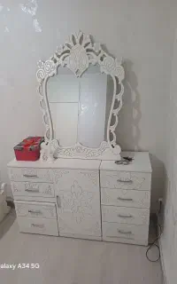 فروش فرش و تلویزیون، دراور