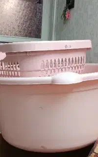 تشت و سبد بزرگ