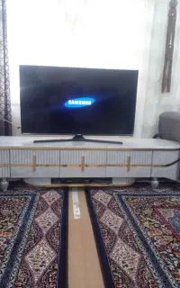 تلوزیون ۴۳ سامسونگ LEDدر حد صفر