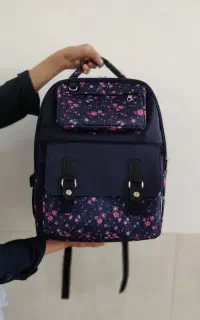 کوله پشتی مدرسه