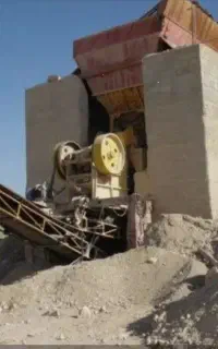 کارگر سنگ شکن