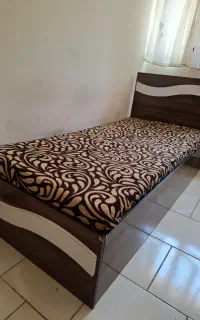 2 عدد تخت خواب