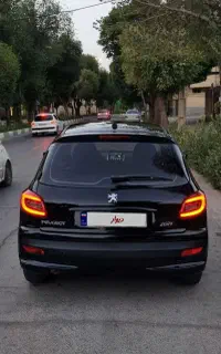 207 پاناروما مدل1402 درحد نو ((فوری))