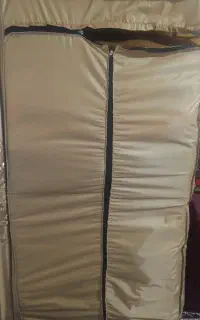 کمدبرزنت جارختخواب وبالش