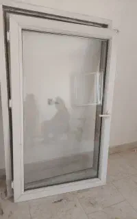 پنجره دوجداره با چهارچوب