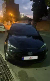 تویوتا پریوس هیبرید2017