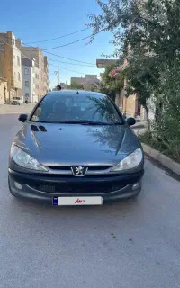 ۲۰۶ مدل ۸۷ ماشین فوق العاده تمیز