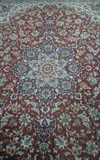 فرش دوازده متری کاملا سالم