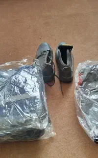 لباس لی وکفش ایمنی