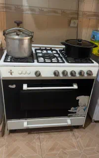 اجاق گاز فردار کاملا سالم