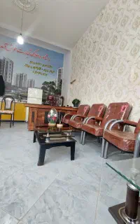 همکار خانم در املاک تجارت