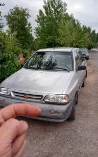 پراید نقره ی
