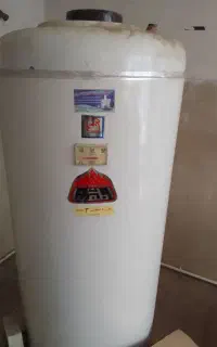 آبگرکن ایستاده نیاز به تعمیر