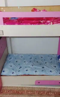 تخت دو طبقه
