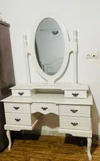 میز آرایش ۸ تومن