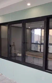 استخدام استادکار درب و پنجره سازی