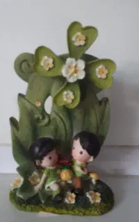 مجسمه دختر و پسر موزیکال نو نو