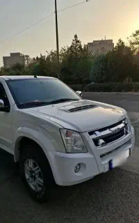 ایسوزو دی مکس Dmax