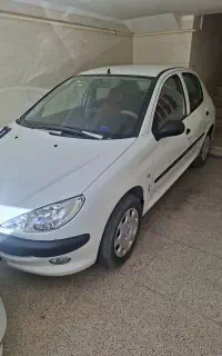 ۲۰۶ مدل ۱۴۰۰ در حد صفر