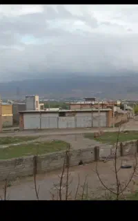 1000 متر گاراژ با سه مغازه بزرگ